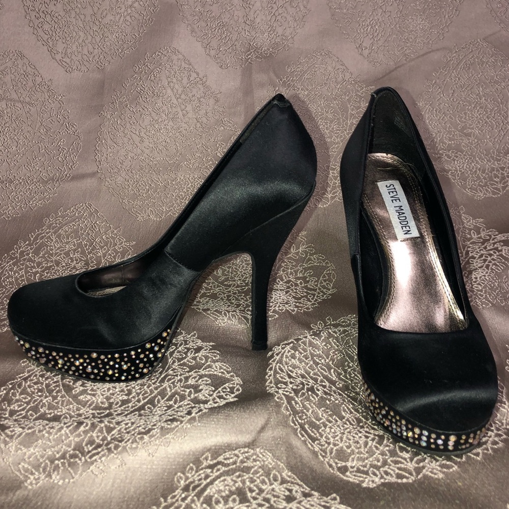 Steven madden black size 7 pumps party heels
